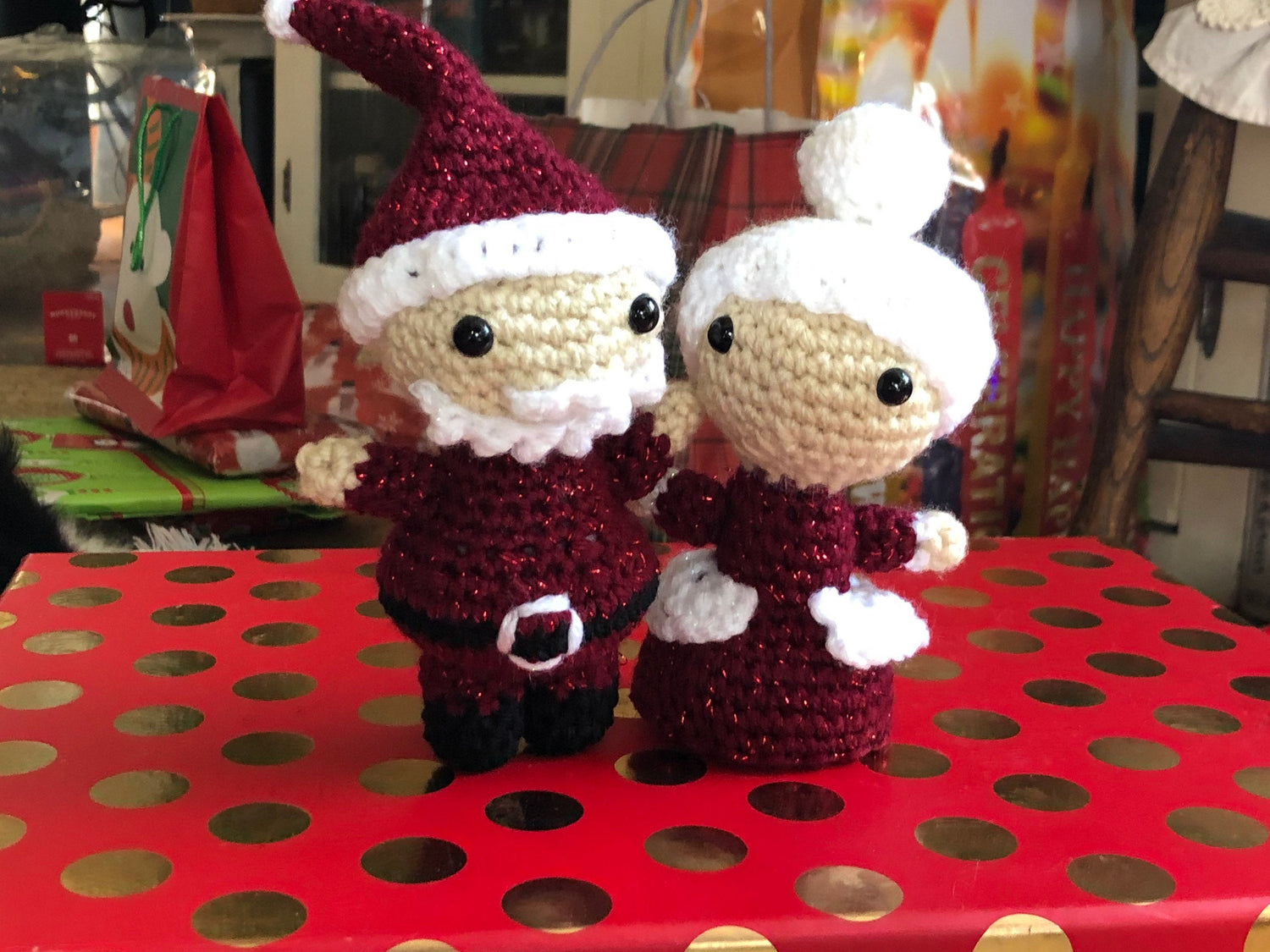 Mr. and Mrs. Claus handmade crochet freeshipping - SimplyYarnCo